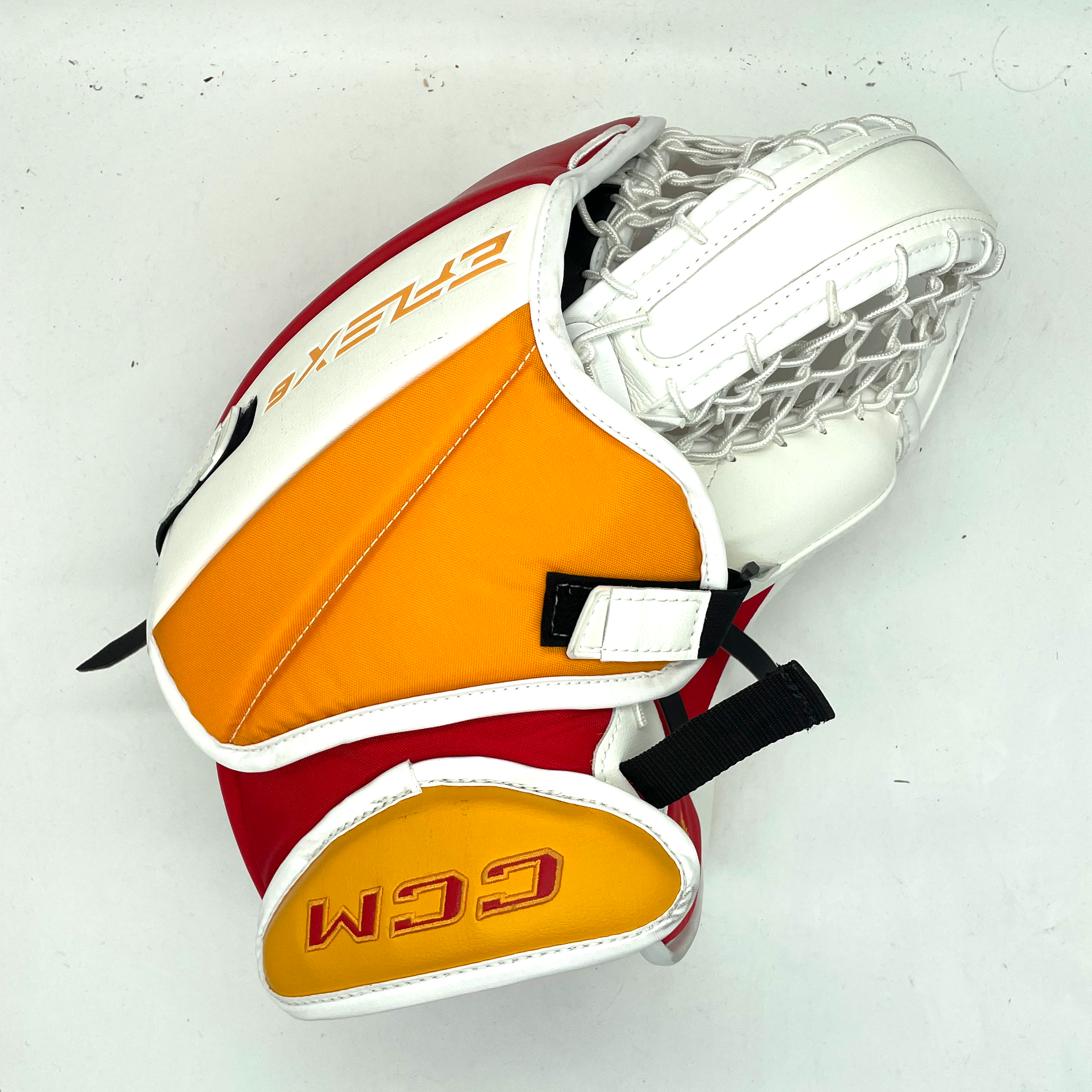 CCM Extreme Flex 6 - Gant de gardien de but Pro Stock d'occasion (blanc/rouge/jaune)